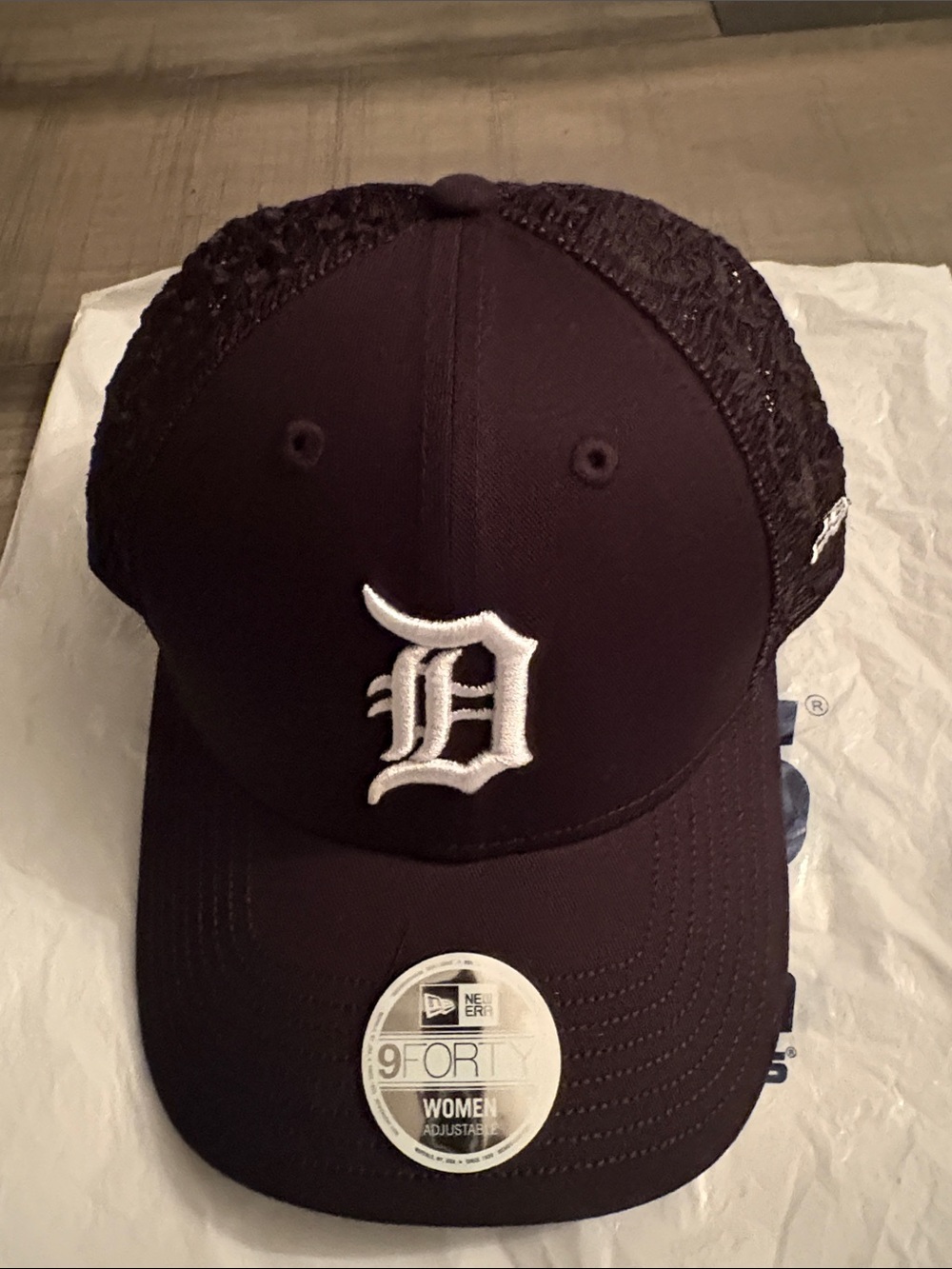 Never Worn - Women Detroit Hat